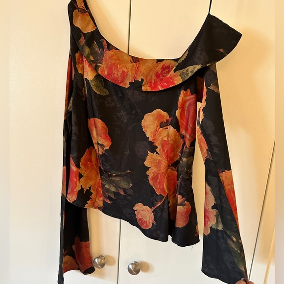 NWT Bobbles and Lace off the shoulder top sz M - Picture 5 of 5